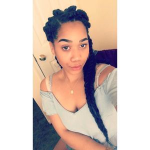 Meet your Posher, Kelsy